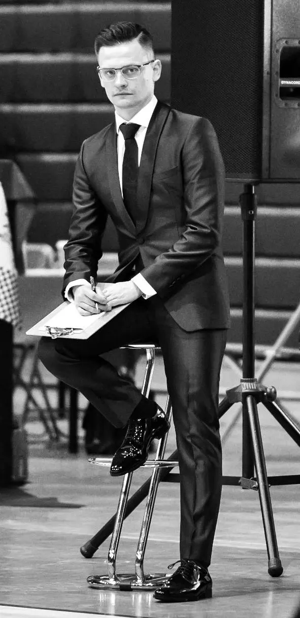 Wojtek Potaszkin judging detail